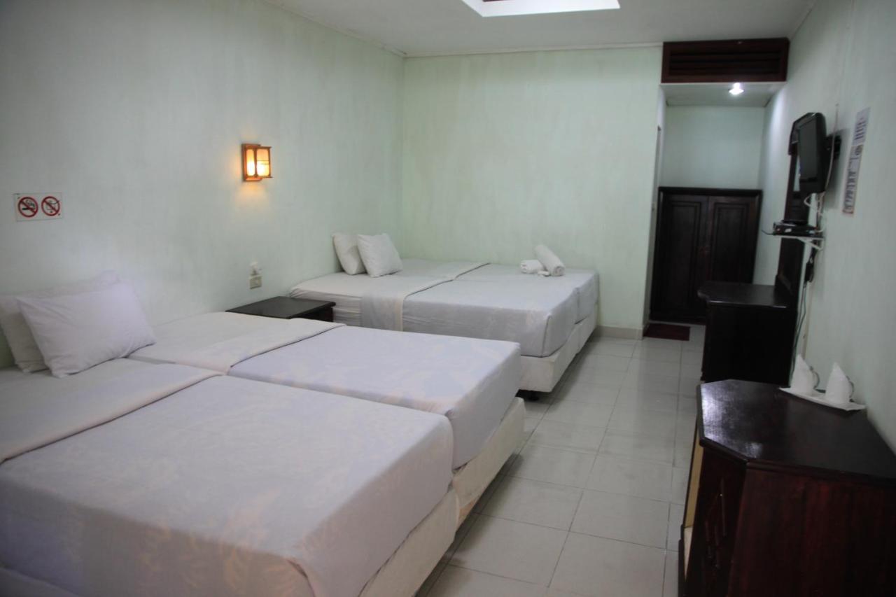 Pandu Lakeside Hotel פראפאט מראה חיצוני תמונה